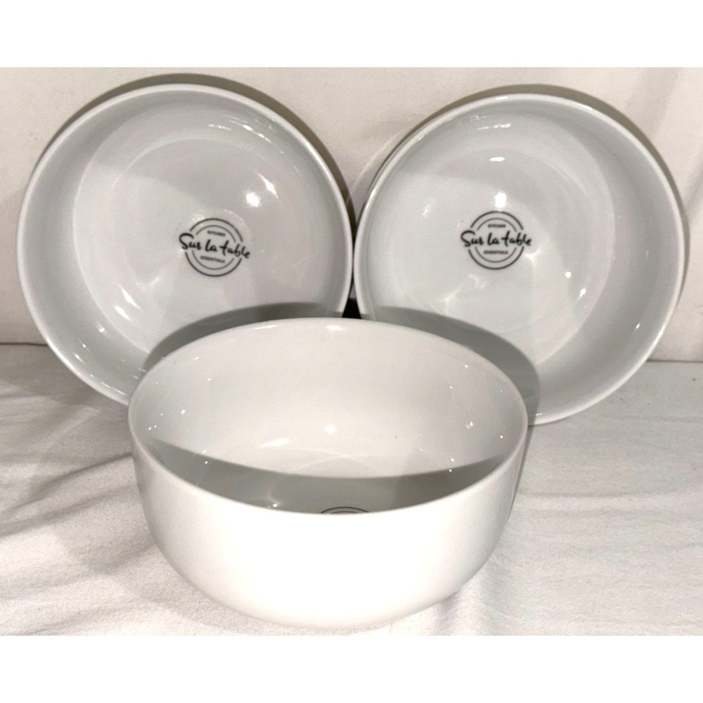Sur La Table Fine Ceramic Cereal Bowls Set of 3 5.75" White With A Black Rim